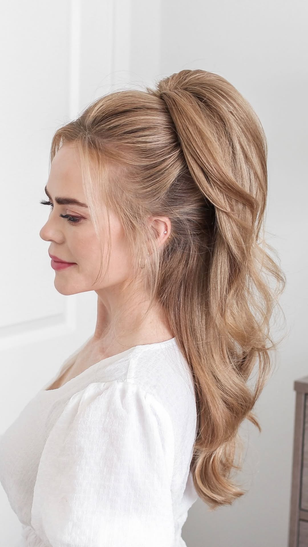 💁♀️ This half-up puffy ponytail brings all the volume and all the vibes. Perfect for when you want effortless glam with a little extra 💫 #HairGoals #PuffyPonytail #HalfUpStyle #VoluminousVibes #EasyGlam #missysueblog #missysuehair