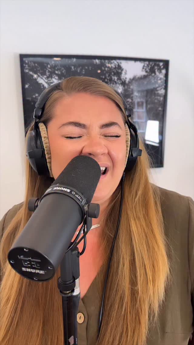 My full cover of this is on all music platforms 📀
Click the link in my bio to find more music, live shows, weddings and more
See me live 👇🏼👇🏼
22nd October | Hastings | Songbirds 🕊️
5-11th July ‘26 | Concert at Sea 🚢
UK tour announcing July 🚌
#cruise #royalcaribbean #travelmation #jenniferowensatsea #cruisetravel #songbirds #jenniferowens #tributeshow #foryou #foryoupage #fyp #explore #exploremore