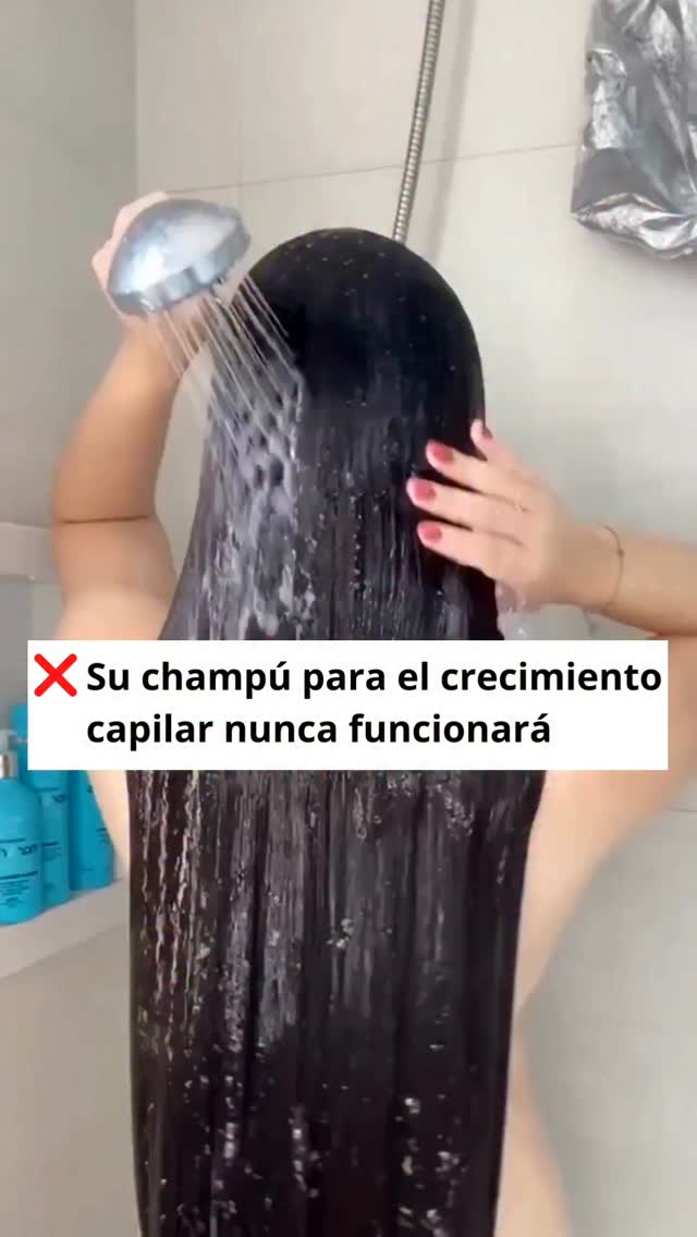 Dejas que tu champú de crecimiento actúe en el cuero cabelludo?
Consejos para que el champú para el crecimiento del cabello funcione.
Recomiendo dejarlo actuar durante 2-3 minutos.
De este modo, tendrá tiempo para que los activos del champú actúen sobre el cuero cabelludo.
🔰 Te ha gustado? Siga a @cabelloperfecto__ para obtener más contenido como este✨
Repost y debidos creditos: @