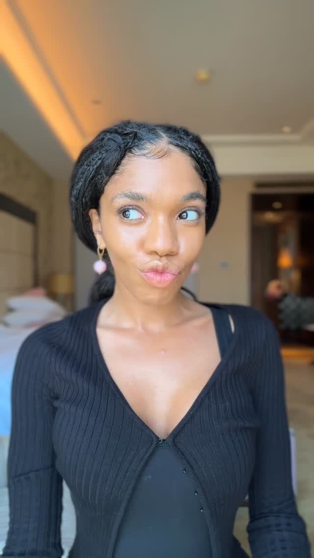 GRWM to go sightseeing! I’ve been loving my tinted moisturizer from @kissnypro my skin stayed glowing and radiant all day long! 😍 #KissNewYork #KissofNewYork #TintedMoisturizer