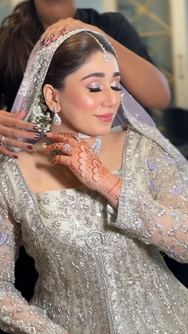 Bride by Sara🤍✨
Bookings are now open from June to July! We are now taking limited makeup appointments for June 2025.
You can visit our Ittehad branch in Karachi to book or DM us for online booking details.