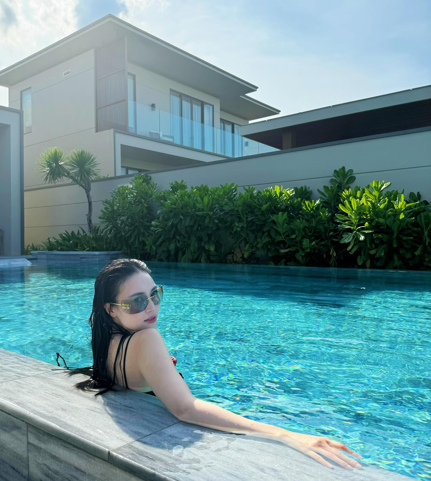 Vẫn ở biển chưa về