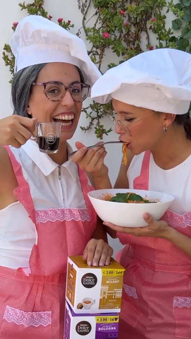 Publi. Mamma Mia! Una tarde de café de amigas es definitivamente piu bella con la gama de Ispirazione italiana de NESCAFÉ Dolce Gusto (besito de chef) 🤌🏼💋 @dolcegustoes #TuCoffeeShopEnCasa
