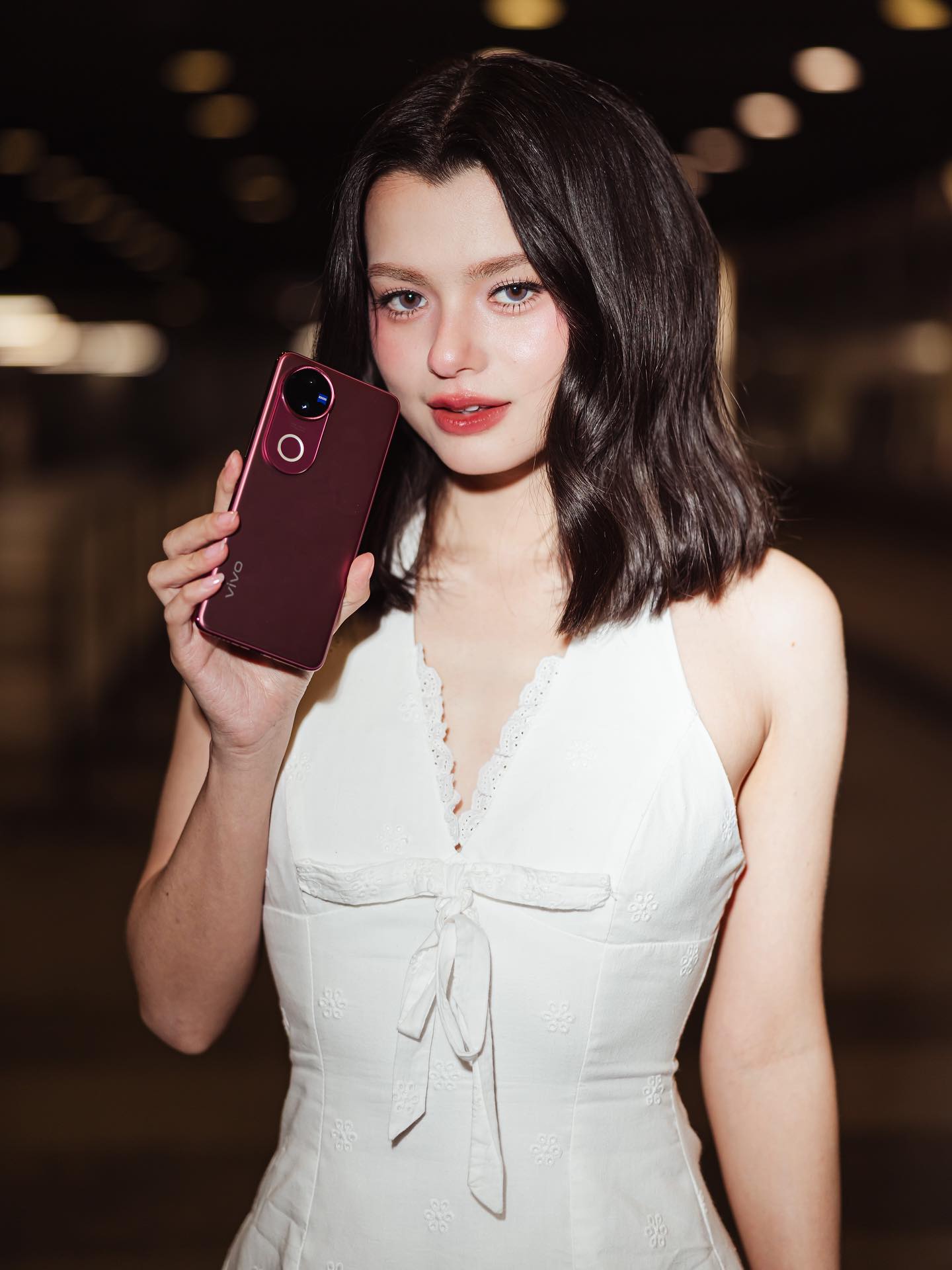 Striking poses just hits differently with my vivo V50! Swipe right to see my favorite shots using its classic ZEISS Style Bokeh effects.
To my Angels in the Philippines, the vivo V50 is now yours with Php 2,000 off its original price. Get this today for as low as Php 25,999! @vivo_philippines #vivoV505G #vivoV50ZeissPortraitSoPro #vivoV50UltraSignalPhone