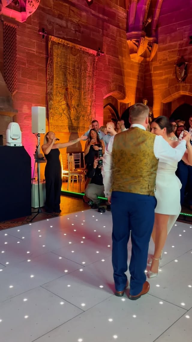 WAIT FOR THE MADDNESS ๐ค โฆ when the first dance resembles a pitch invasion ๐ฎโ๐จ
To my beautiful couple @m_harling96 @warbyharling thank you for being the perfect couple ๐ซถ๐ฝ Iโll miss our ADHD chats ๐ so much love for you guys
THE TEAM
๐ธ @birchallweddingphotography
๐ฝ๏ธ @adjective_lens
๐ซถ๐ฝ @idoeventsliverpool
๐ค @thetalltoastmaster
โณ๏ธ @crazy9golf
๐ท @thesaxguyuk
๐ง @willmaden_dj
๐ @peckfortoncastle
Abbypvox
To book ๐๐ฝ click the link in my bio ๐
Or
โ๏ธ bookings@abbypvox.com
#music #live #livemusic #vocals #vocalist #dj #acoustic #solo #duo #weekend #singer #musician #cover #wedding #weddingsinger #events #entertainment #corporate #professionalsinger #livemusic #vocalist #rnbmusic #housemusic #manchester #luxury #luxurywedding #luxuryevent #destinationwedding #destinationweddings
๐Lancashire, Manchester, Cheshire, Lake District, Yorkshire, Wales, Scotland, Ireland, Cotswolds, Somerset, London, Whitby, Scotland, Northwest, Destination, Abroad, Europe
๐ค
events singer | corporate singer | wedding singer | entertainment | private party singer | soloist | duo | trio | wedding | dj singer | vocalist | live vocalist | R&B | soul | house music | 2025 wedding trend | wedding ideas | inspiration | luxury wedding |