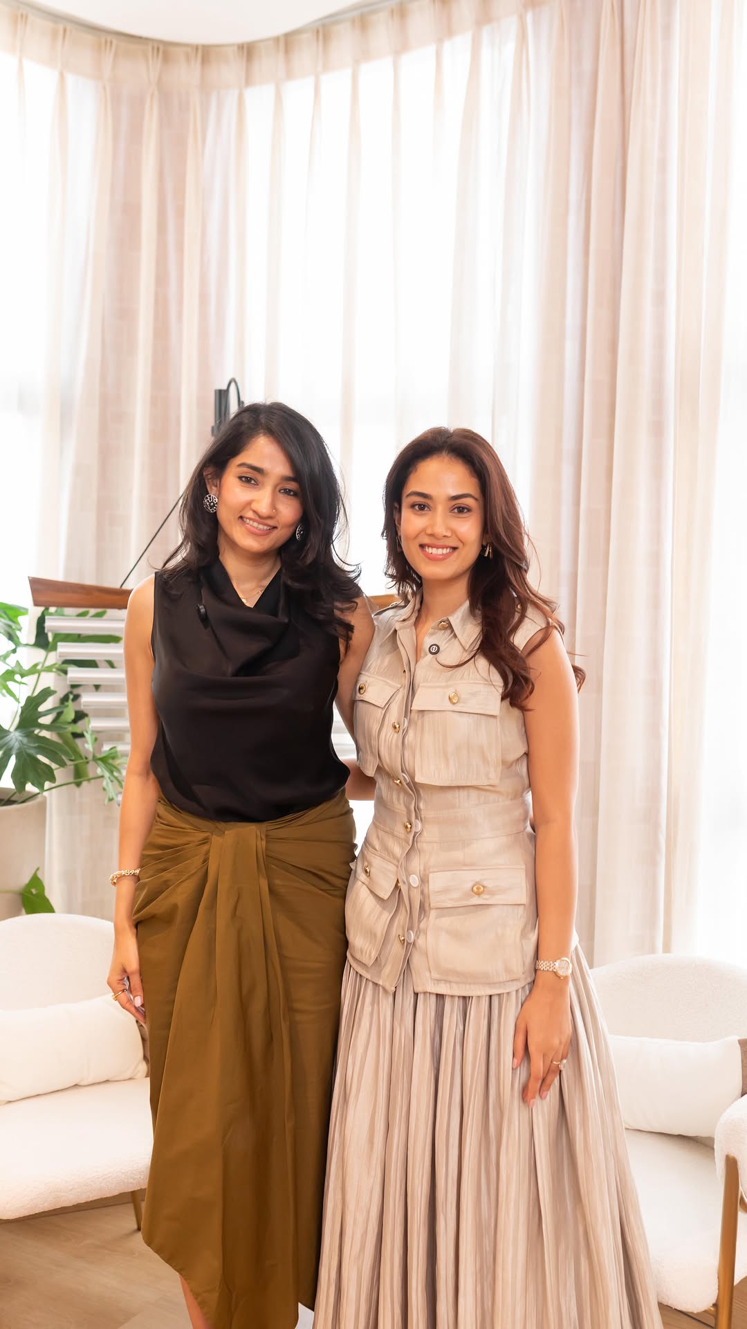 Feeling in tune with the body comes from how we care for it through the day.
In this conversation, @mira.kapoor and @my_ayurvedic_life share simple practices that help them slow down, rest better and reconnect.
#DhunWellness #HarmoniseAndHeal #HolisticSpaTreatments