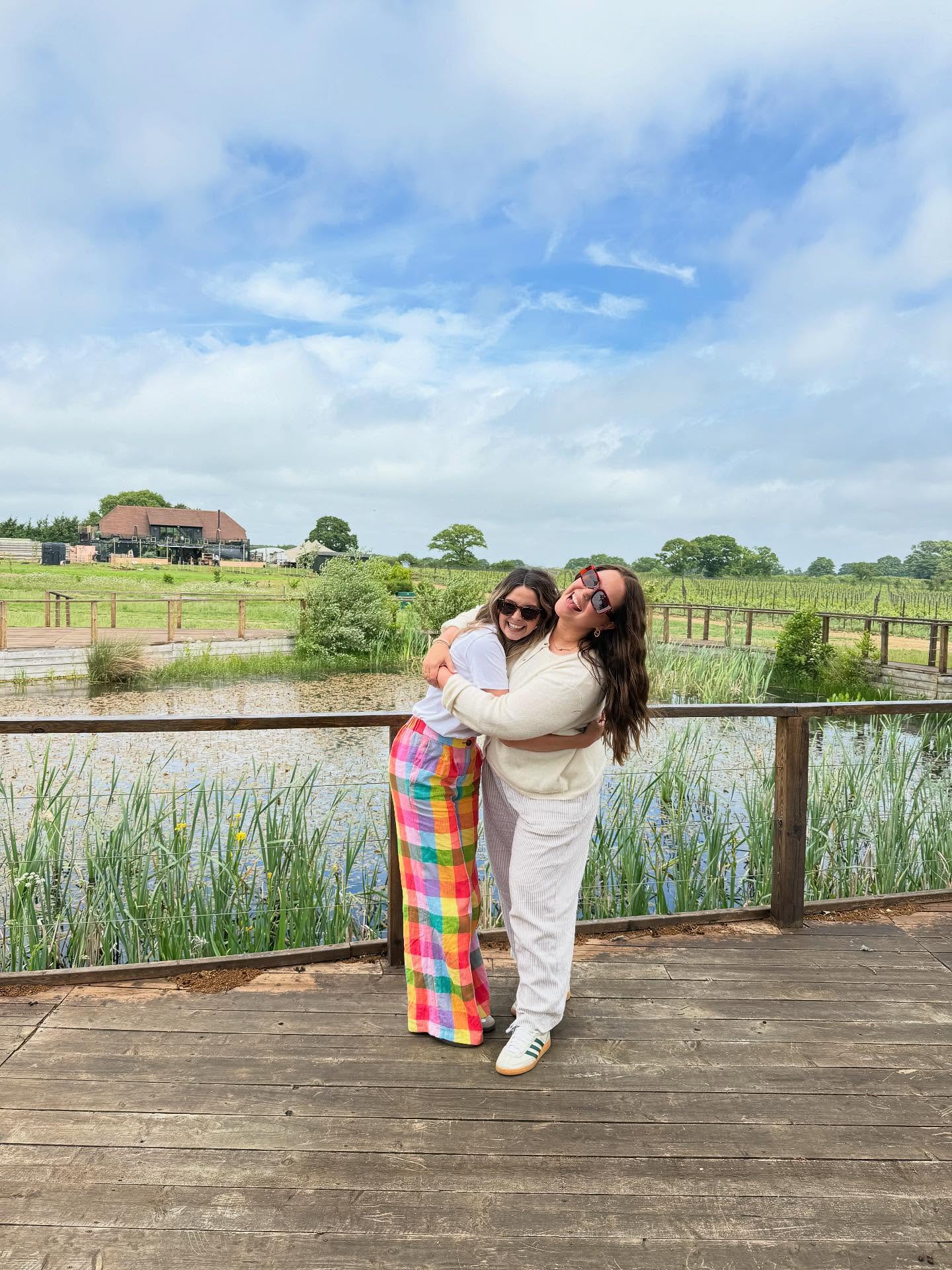 Week 22 of 2025 ✨
1. Celebrating @poppydeyes birthday at @kinsbrookvineyard (fun fact, or maybe not lol - between me and poppy, we’ve missed pretty much every birthday anyone in the family has had here over the past 3 years due to first trimester kicking our arses so it was nice we were both there for a change! 😆)
2. 🥰
3. A beautiful @bunston_bakes cake
4. Hair day and I went a little bronde
5. A day with @markyyferris
6. Obviously went overboard in the Photo Booth
7. Went for nibbles and drinks at @theflinthouse
8. The mocktails are my absolute favourite (if you visit, you must also order the sweetcorn fritters and the ham croquettes)
9. Epic donuts in @fikasussex
10. Novie is OBSESSSED with @markyyferris
11. Fika 🙌🏼
12. Trampoline
13. Market outfits
14. ❤️♥️
15. The under buggy essentials
16. Waiting for our @boellaco pizzas
17. Uncle Sean & Novie
18. Picnic at the market, new favourite thing to do!