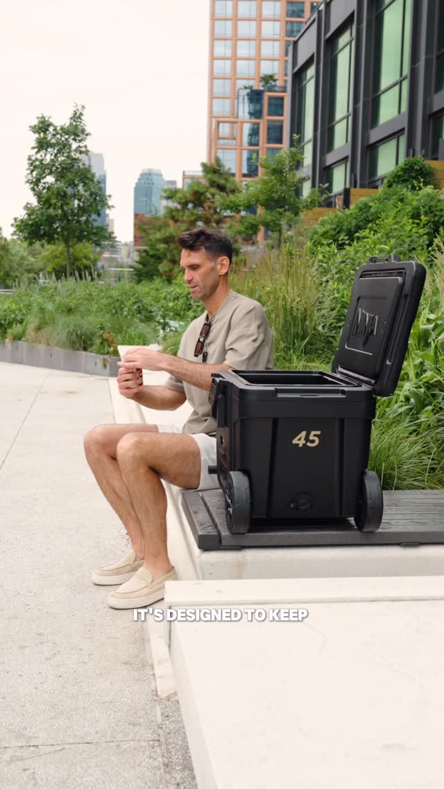 Speeding into summer with the @ninjakitchen FrostVault Cooler limited-edition collection inspired by @f1movie 🏎🧊 Catch me on the beach with the coldest drinks and the coolest vibes 😎. Don’t miss #F1TheMovie — in theaters now! 🎬 @warnerbros @applefilms #sharkpartner