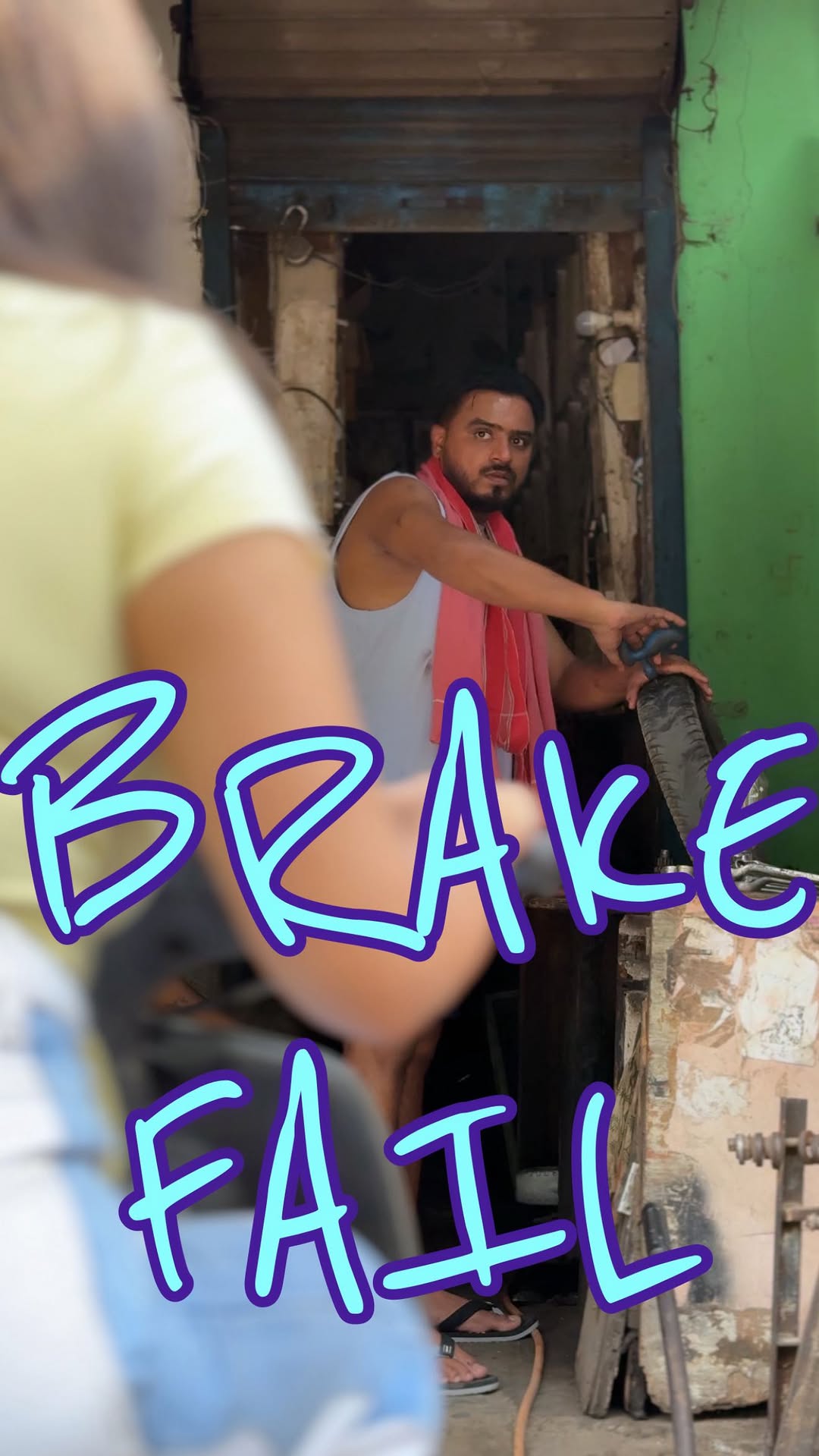 Brake Tight.
#AmitBhadana #Funny #Comedy #Scooty