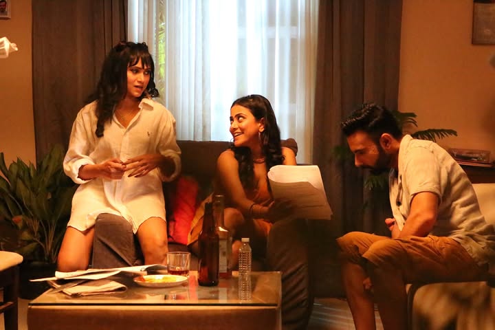 Be humble. Stay honest. Hustle hard." - Hustle Inspires Hustle
#actress #castingcityofficial #castingupdates #castingcalls #actorlife #mumbaiartists #mumbaikar #goamodels #chandigarhmodels #mumbaicasting #mumbaiartist #castingdirector #theatre #methodacting #love #bollywood #onlineauditions #mumbaistudio #mumbaitheatreguide #follow #theatreartist #raanveerchahal #movies #starplus #explore #femaleartist #zeetv #actingaudition #explorepage