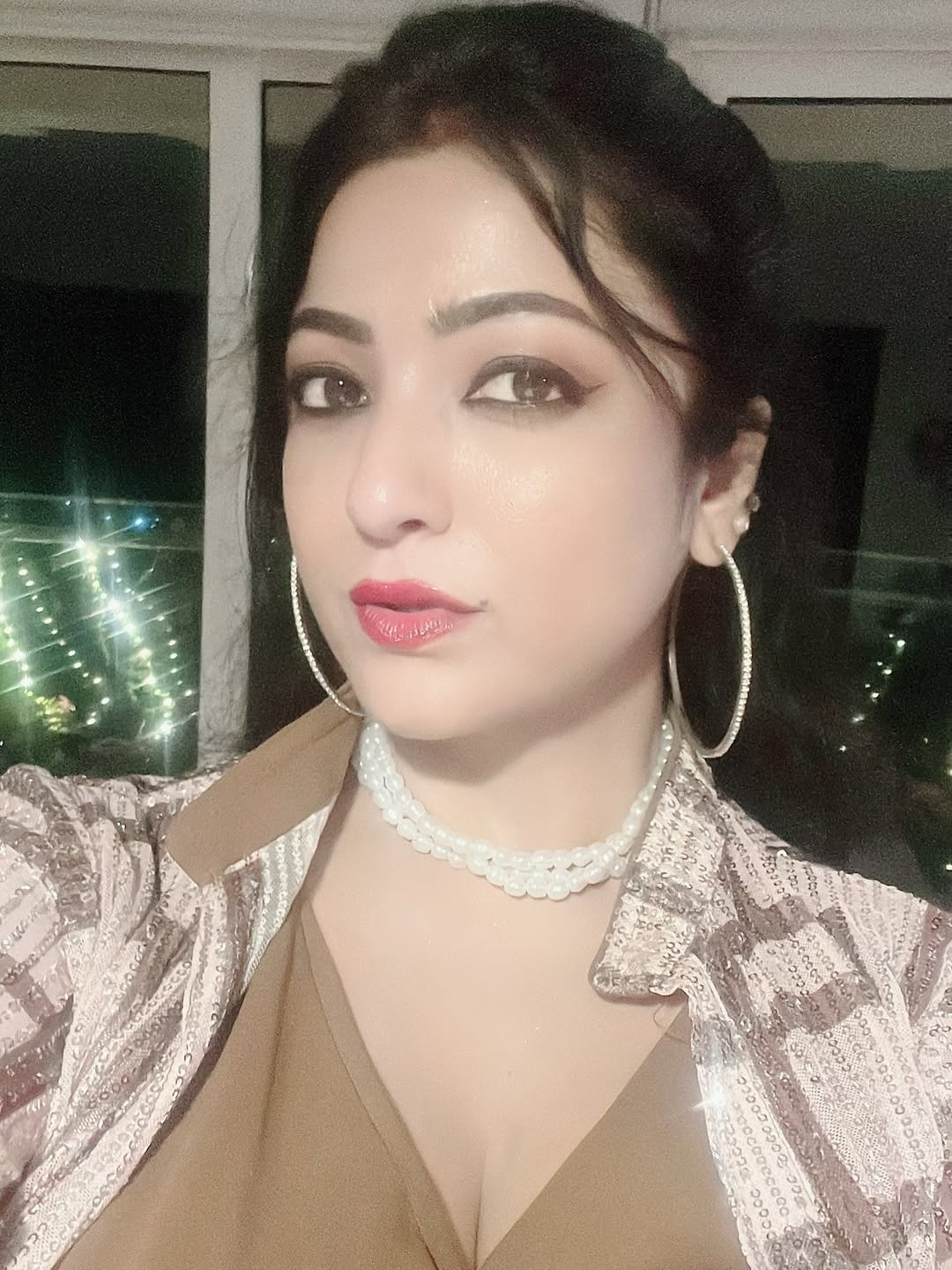 Kaise ho mere dosto ❤️
Smile is a cooling system
of heart, sparkling system
of eyes, lighting system
of face, relaxing system of
mind....
So, activate all systems
with your sweet smile...
😊 🤟🧿