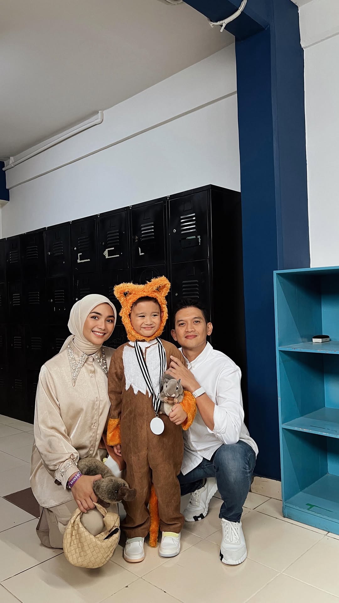 fox paling gemessssiinn 🦊 bangga bangett liat athar berani tampil di depan banyak orang 🥹♥️ terharuuu mama papa nyaaa…masyaAllah sayangg nya mama….🤏🏻