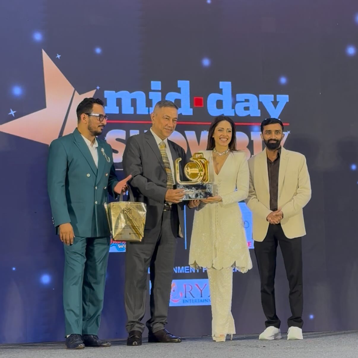 Chhorii2 ♥️
Another Win! Heart if full!! 🥹
#Blessed #Grateful 🙏🏻
Impactful Performance of the Year!
Thank you @midday_entertainment
@middayindia for this love and honour!
