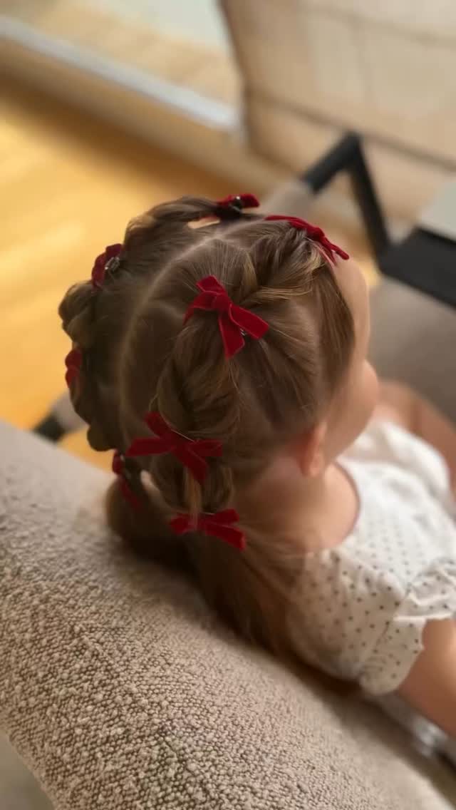 So cute 🎀✨️
Follow @hairstyle_daily_tutorial For daily tutorials
...
Credit @sofiia_hairstyle_kids
..
.
.
.
..
.
.
.
.
Dear owner of this video please direct us for any changes or removal thank you #hairtutorial #hairstyle #braids #kids