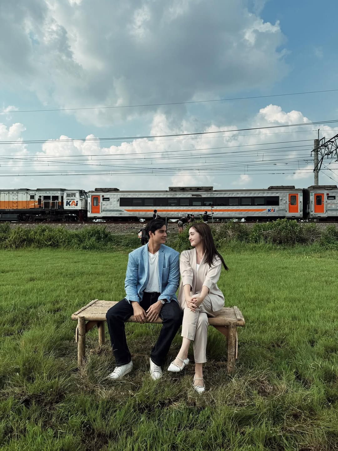 🎬Seharum Cinta Melati.
walaupun tayang mendadak, tapi semoga kalian suka. Nonton terus setiap hari ya jam 20.15 wib di SCTV!
🤍