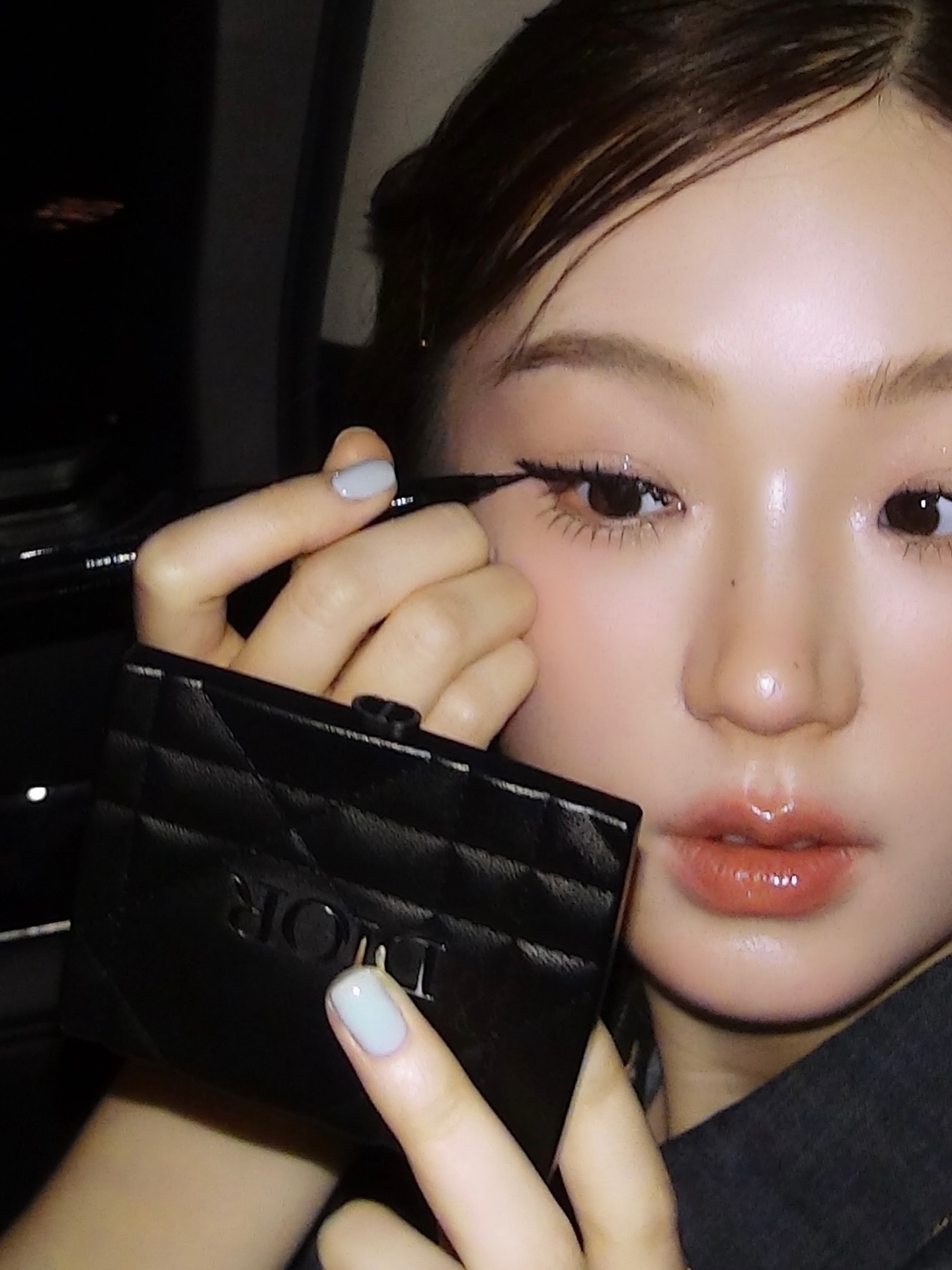 A new couture statement to captivate your eyes. ✨
Discover the limited-edition Diorshow 5 Couleurs in a sleek black case inspired by the iconic dior cannage, and complete the look with the new Diorshow Liquid Liner.
#DiorMakeup #DiorBeautylovers @DiorBeauty