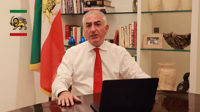 هممیهنان،
در کنفرانس مطبوعاتی اخیر در پاریس اعلام کردم که در ادامه فعالیتها و نشستهای پیشین، من به زودی میزبان یک همایش همکاری ملی برای نجات ایران خواهم بود. این همایش در اروپا برگزار خواهد شد و دعوتنامههای آن هماکنون در حال ارسال است.
در اینجا یک بار دیگر از نیروهایی که به اصول سهگانهی تمامیت ارضی ایران، آزادیهای فردی و برابری همه شهروندان، و جدایی دین از حکومت باور دارند و به حق ملت ایران برای انتخاب شکل دموکراسی آینده احترام میگذارند، دعوت میکنم که در این همایش حضور یابند.
هدف ما، گسترش #همکاری_ملی، و ارائه نقشه راه برای گذار دموکراتیک و بازسازی کشور است.
پاینده ایران
In the coming weeks, I will convene a summit of national cooperation. This gathering will be held in Europe, and invitations are currently being sent out.
Here once again, I invite those forces who believe in the three principles of Iran’s territorial integrity, individual freedoms and equality of all citizens, and the separation of religion from government, and who respect the Iranian people's right to choose the form of their future democracy, to participate in this conference.
Our goal is to expand our national cooperation and present a roadmap for a democratic transition and the reconstruction of the country.