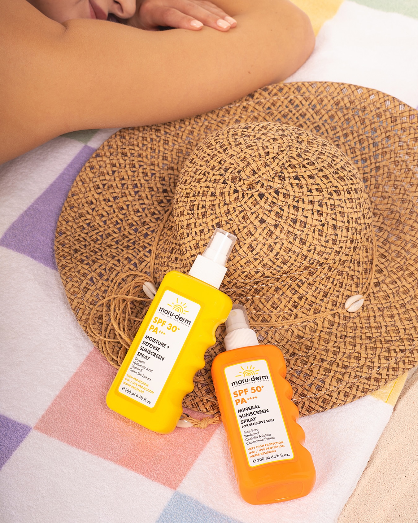 Güneşle barış, cildinle anlaş! ☀️
💛 SPF 30+ Nemlendirici Sprey: Hyaluronik Asit & Vitamin E ile cilde nem kazandırır, yumuşaklık sağlar.
🧡 SPF 50+ Mineral Sprey: Aloe Vera & Papatya özü ile hassas ciltlere özel yatıştırıcı koruma sunar.
Her ihtiyaca özel Maruderm güneş korumasıyla, yaz boyunca konfor seninle. ✨
#oyazbuyaz #cildinseninhikayen #maruderm #güneşkremi #ciltbakım #sunscreen