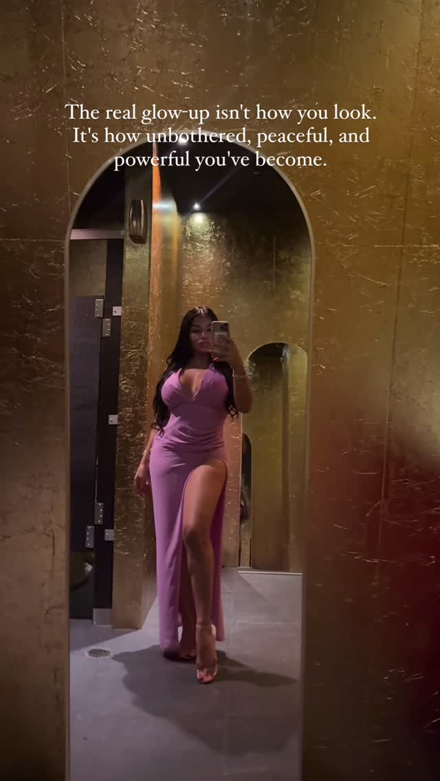 What’s your definition of glowing up? 💖