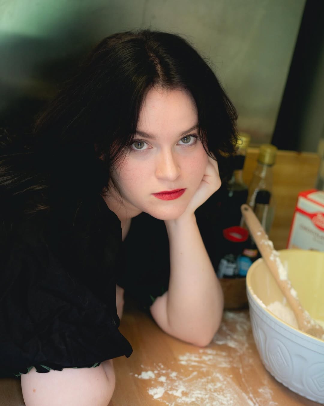 Just casually doing some baking, no poison in those cookies I sweaaaar
Stream ‘The Wife’s Murder Ballad’ out now!!!
Photo by @cara.kealy