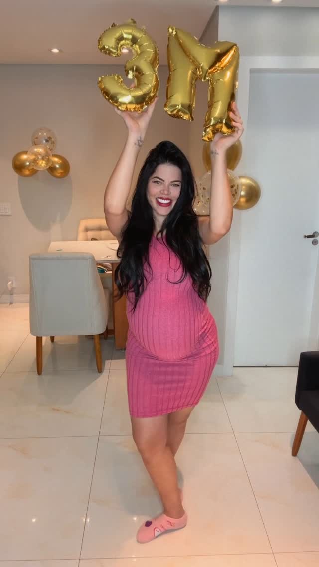 CHEGAMOS EM 3 MILHÕES 😍 não podia deixar de passar aqui pra agradecer cada um que me acompanha aqui. Este momento é muito especial pra mim porque vocês sempre estiveram comigo.
muito muito obrigadaaaaa 😍🙏