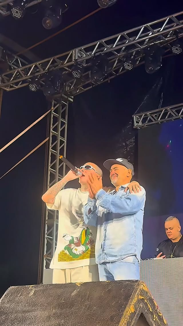 Paulo Dantas, agr Vovô da Yarin veio cmg pro show! 👴🏽
Obrigado por tudo pai, dps de Jesus, o senhor é a minha maior referência! Amo vc!!!
Se eu for metade do pai que o senhor é e smp foi pra mim, minha filha tá feita! 💝🥹