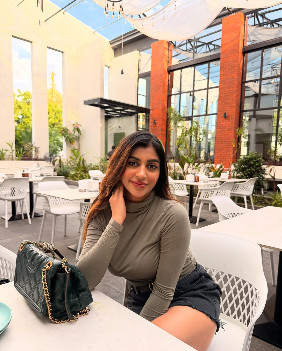 Having a seat🧸
Pc @rajneeshanand_