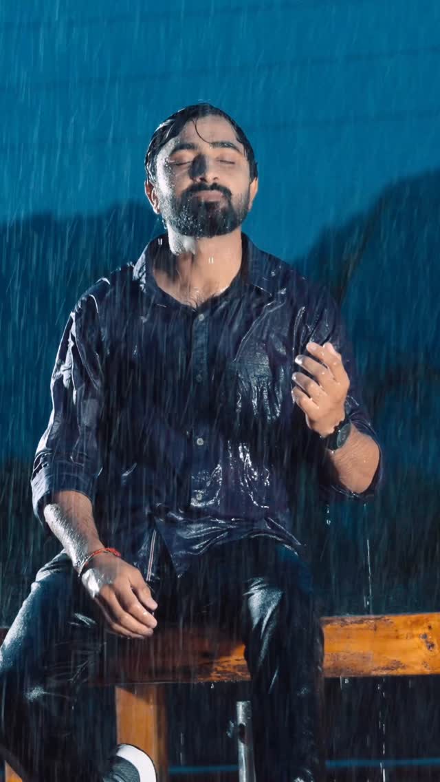#nareshthakor #reels #gujrati #song #music #video #trending #love #sad #feel #rain #gujrati #edit