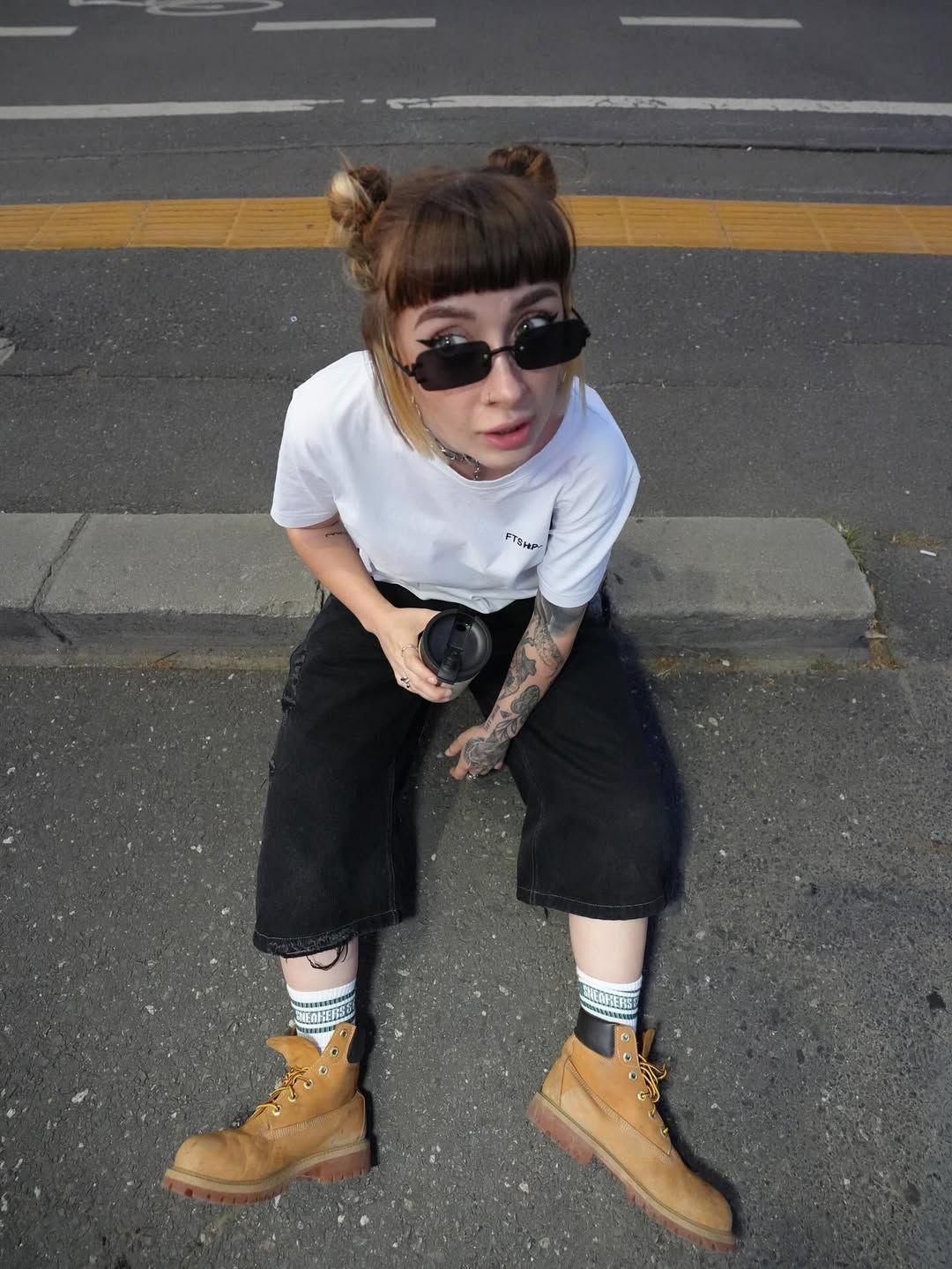 rocking @footshop since forever
codu’ de reducere îl știți deja da vi-l amintesc eu MOJO