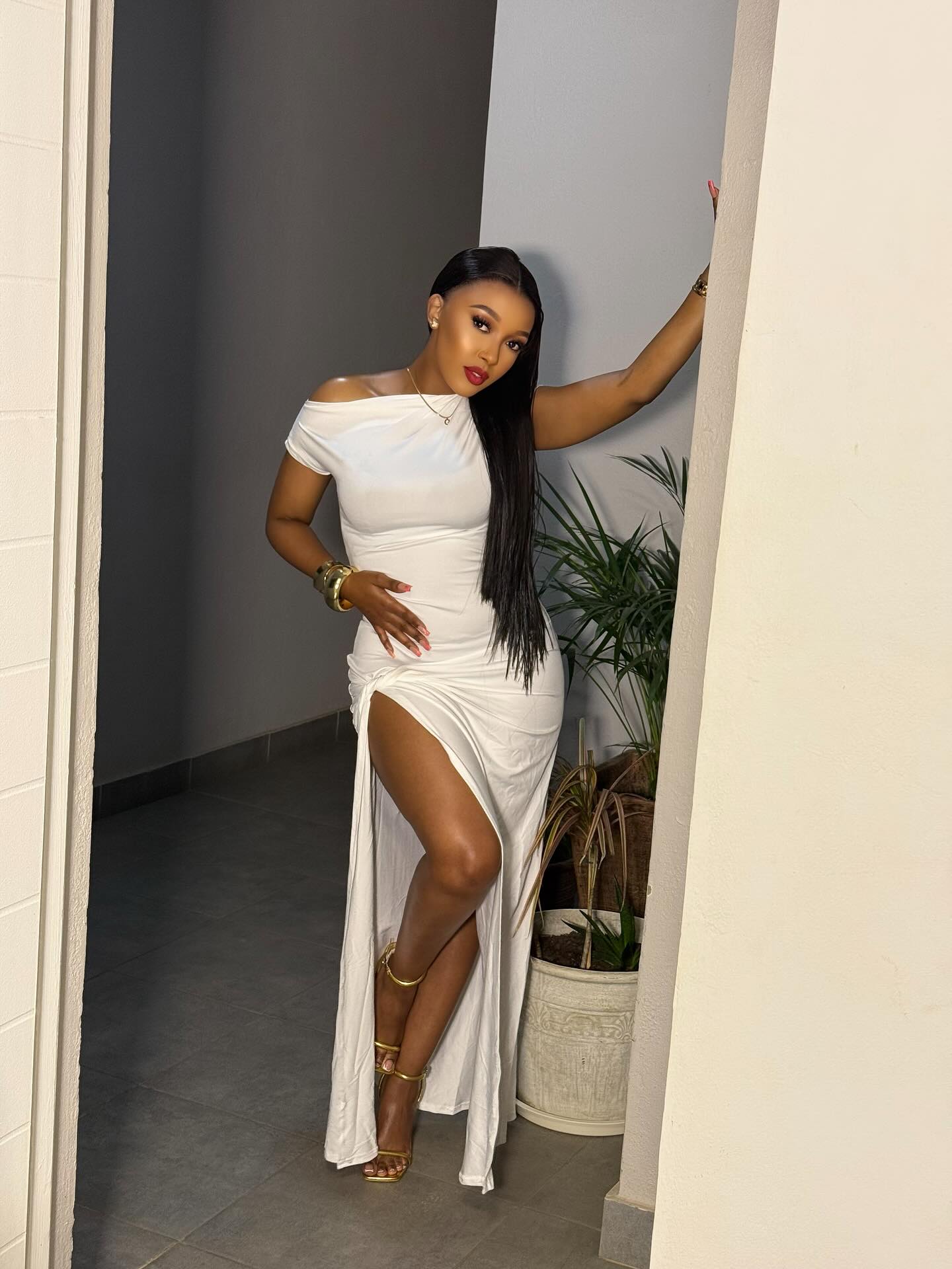 Oshabeni 🥹📍❤️
Dress @unique.attractionsa
Hair @adequatehairstudio