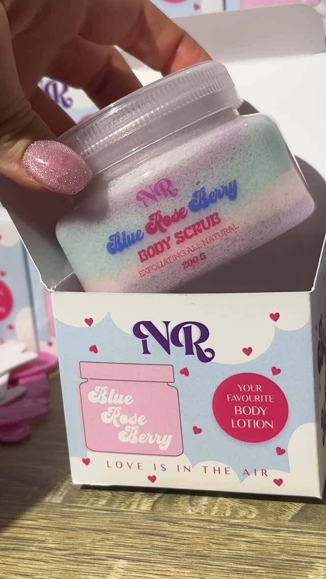 Blue rose berry body scrub 🎀
دلوقتي متاح علي الويب سايت 🎀