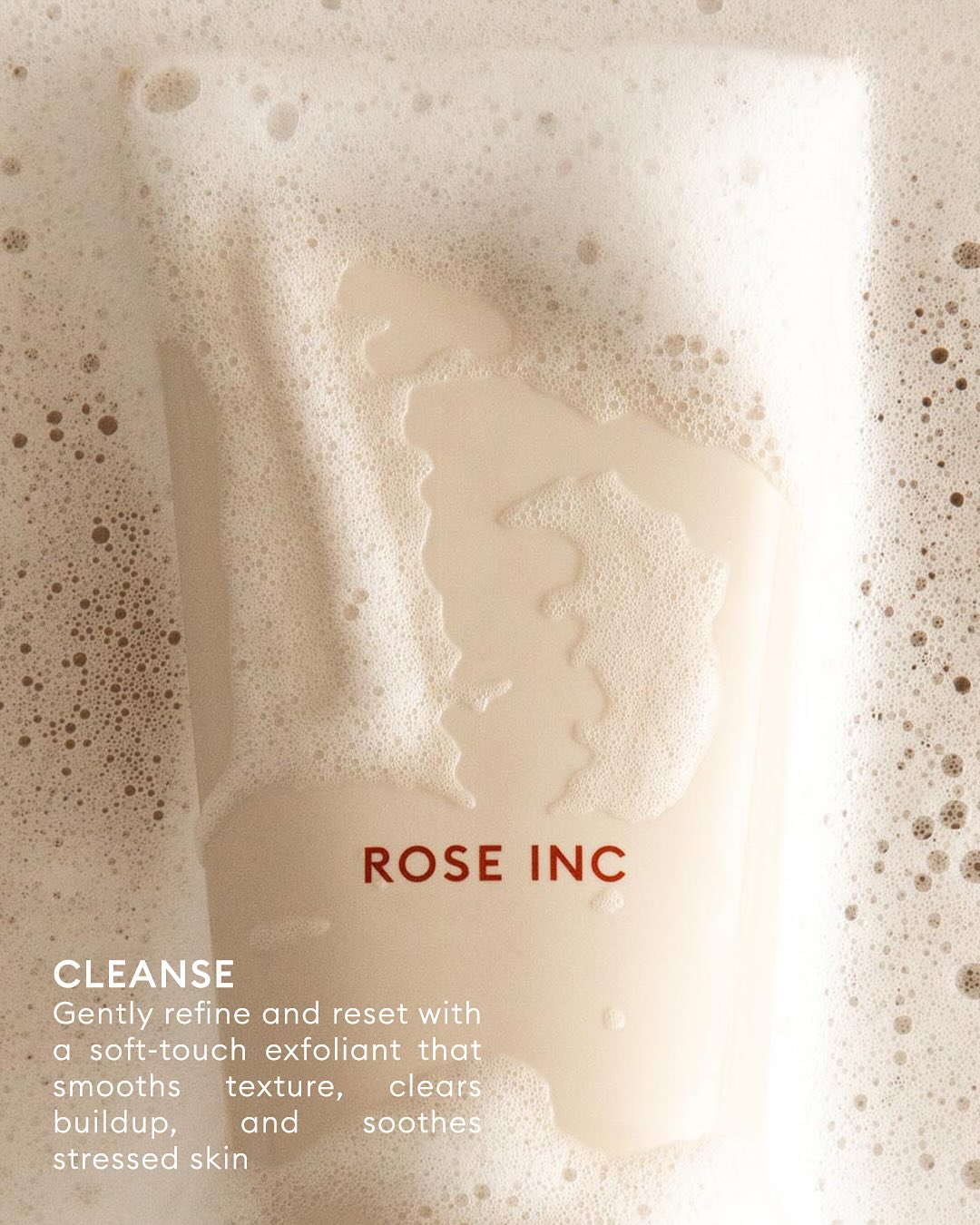 What goes in your bag says everything
These skincare-first staples smooth, illuminate, and hydrate for a glow that keeps up with you
#GlowOnTheGo
#YourSkinYourMatch