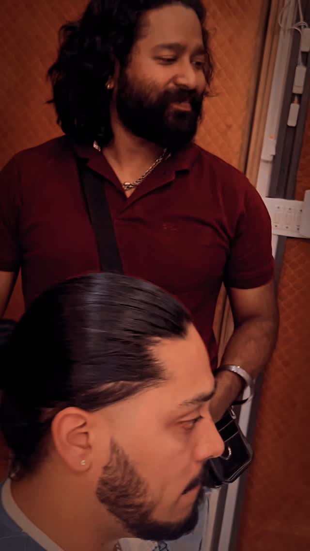 Real quality time jab aap pasandida logon k sath baithke music karte ho♥️
-
-
@everyone
#instagram #jagtindersinghsidhu #reels #delhi #privatevents #indianmusic #bollywood #indie #mumbai #singer #music #indiansinger #classicalmusic #realityshows #singingrealityshow #trendingsongs #trending #qawwali #rfak #dubai #pakistan #punjab #india #cokestudio9