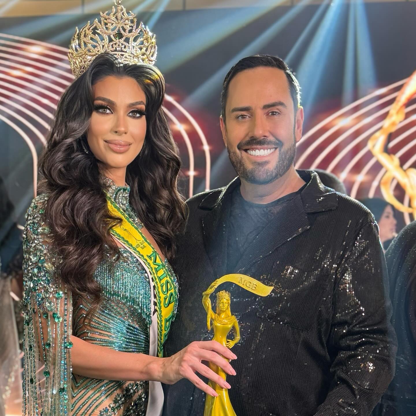 Nova Miss Grand Brasil 2025 é da Paraíba @kalianadiniz .
Vamos buscar a coroa dourada em Outubro na Tailândia . Parabéns 🙏🏼🇧🇷👑🫶🏼