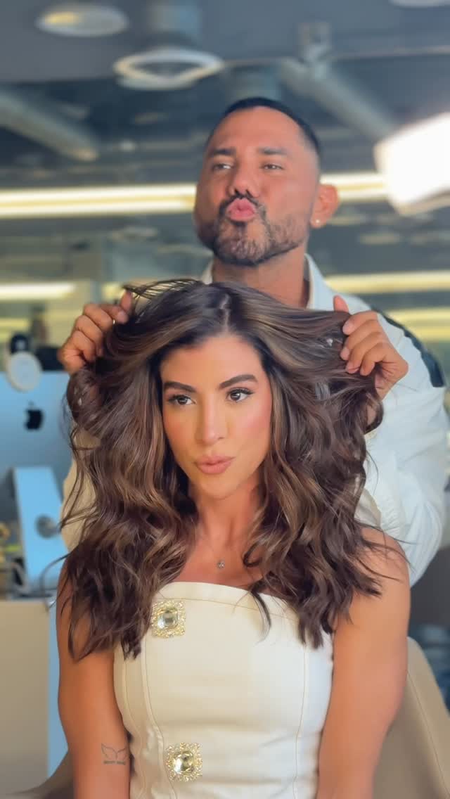 Mañana vamos saliendo a donde ? Cuál será el destino ? Lista para …./ mañana les digo @eguzmann @armandeusbrickell por cierto @eguzmann me pintó mi cabello por primera vez a los 15 años 😳