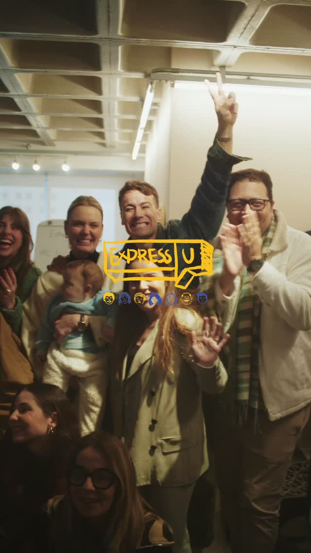 Nesta semana tivemos a alegria de conduzir mais uma aula na #ZevenAcademy , uma iniciativa incrível da @zeven.agc que investe de verdade no desenvolvimento dos seus influenciadores.
O tema da vez foi “Como manter a atenção do público” , e que aula massa! Dinâmica e muito prática.
Obrigado @_mrsecondhand_ por ter aberto o espaço para este lindo encontro!
Se você quiser levar o @expressu.me pra sua empresa ou equipe, me chama por aqui. Vai ser um prazer ajudar a capacitar a comunicação do seu time!