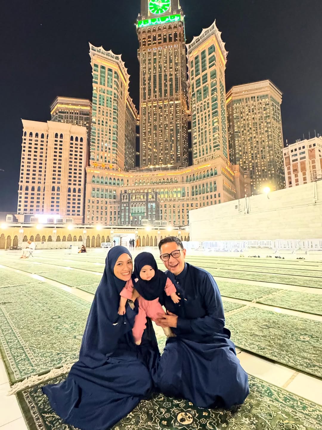 Ma Syaa Allah Tabarakallah, rindu dan selalu rindu, semoga Allah ta’ala izinkan dan mudahkan semuanya bisa kembali ke Tanah Suci, Aamiin Ya Rabb
#umroh
#throwback
