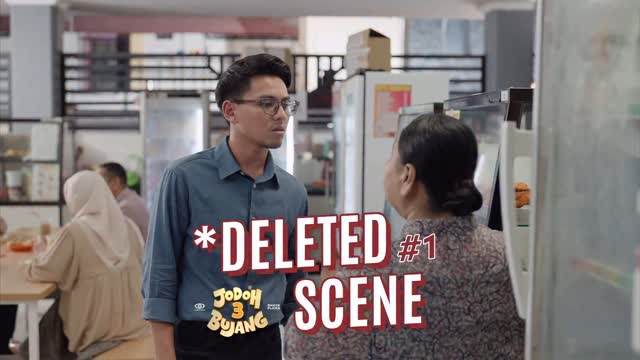 𝘋𝘦𝘭𝘦𝘵𝘦𝘥 𝘚𝘤𝘦𝘯𝘦 Ahmad & Ibu Kantin 😭
Yuk saksikan perjalanan lengkap Ahmad @rey_bong26 menuju hari pernikahannya di film JODOH 3 BUJANG ✨
Tonton hari ini di Bioskop!
@jodohtigabujang
#JodohTigaBujang #Jodoh3Bujang #FilmJodoh3Bujang #masalahwaktujiini