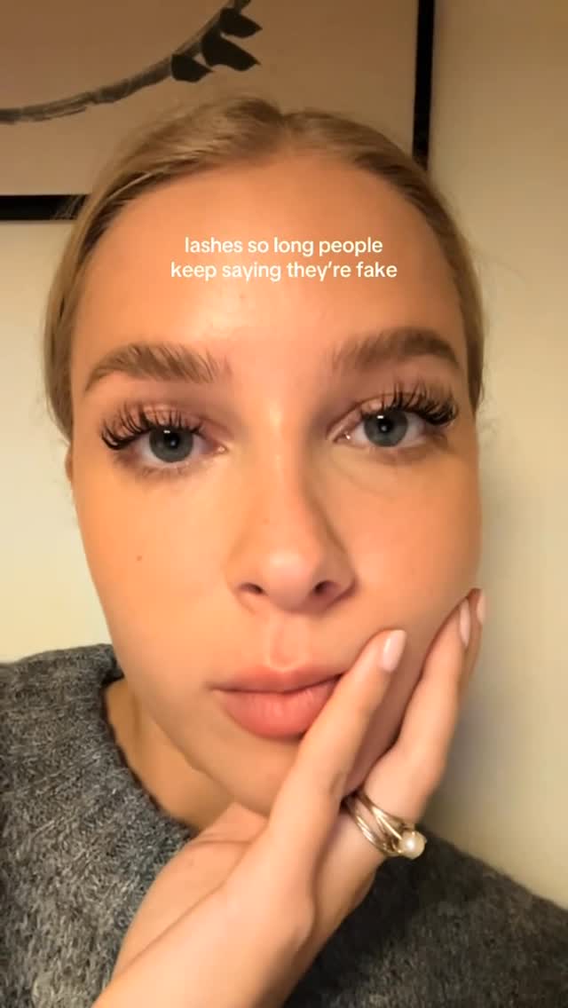 It’s only our beauty world lash serum 😌🥰 #beauty #beautytips #makeup #beautyobsessed #beautybloggers #beautyaddict #beautyhacks #lash #lashserum