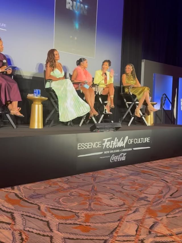 What an incredible weekend ! Promo tour for RUN @runofficialmovie We appreciate @essencefest - Essence Film Festival for having us. It was such a honor to join all of you this weekend along side my cast. We can’t wait for everyone to see this EPIC Box Office Hit sci-fi thriller 👽🛸👽 RUN 👽AUG 29th in theaters! @annieilonzeh @ericapinkett @claudiajordan