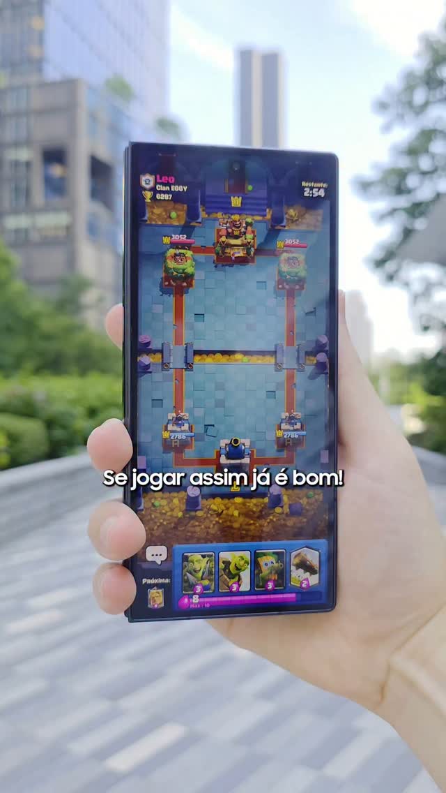 Como que isso é possiveeeel? 😲😲
Fui convidado pela @samsungbrasil para vir a Nova York conhecer de pertinho o novo #GalaxyZFold7, e meus amigos... ele ta...ULTRA!
A tela externa maior, camera que tem um poder imenso, bateria cheia de potência e mesmo assim ele está mais fino e leve do que nunca! Eu tô mais do que pronto pra trocar meu celular tradicional por esse dobrável que tem tudo e mais um pouco do que eu quero e preciso.
Já marca ai seu amigo que precisaaaa ver isso!
Em breve volto com mais novidades sobre o #GalaxyUnpacked para vocês 👀
#TeamGalaxy