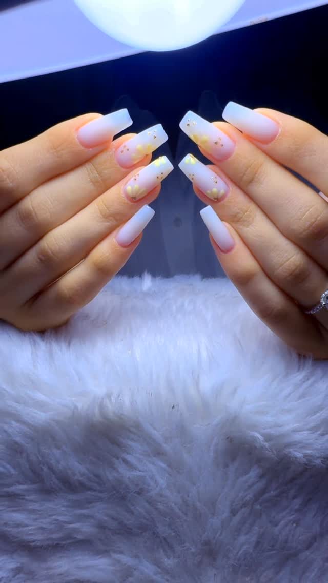 #manikura #qaraqarayev #gelnails #lifestyle #wellak