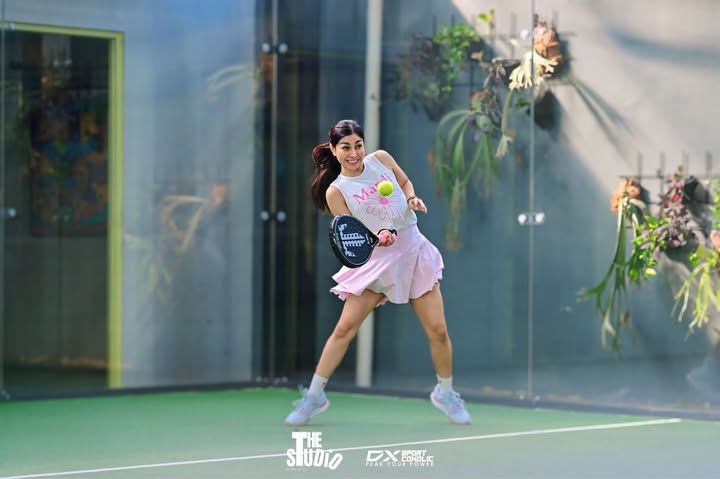 Ajaib yaa gaya bermain padel ini? 😂
terpantau slide 3 mata bengep merah abis kegebok kmrn yaa🤣🤣🤣
