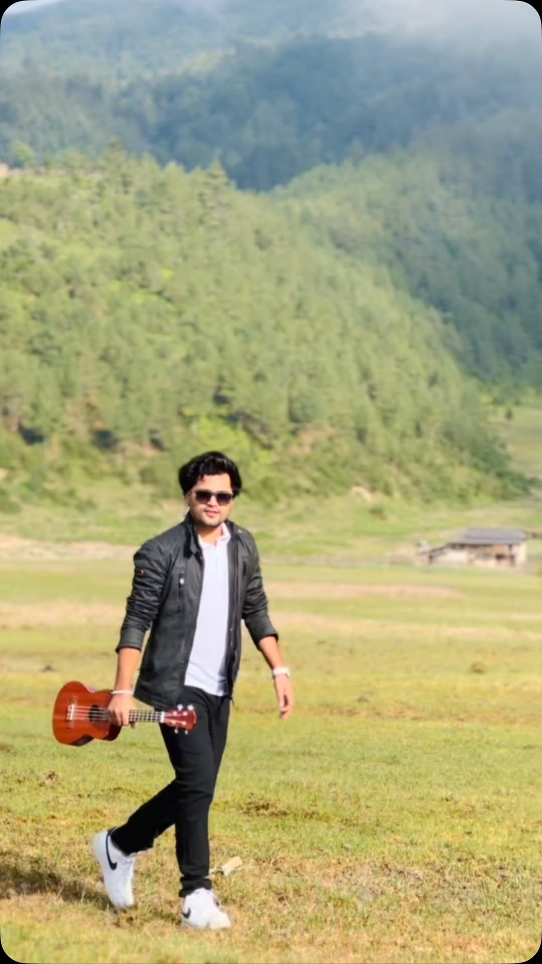 #HaatkiBali Now on trending for music.
Keep Loving and Keep Supporting Thank you🙏
Full video Link👉https://youtu.be/DZUwYcZJKRU?si=Yw0iXXRNOX1PzsWF
#chakrabam
#reelsvideo
#newsong
#newrelease