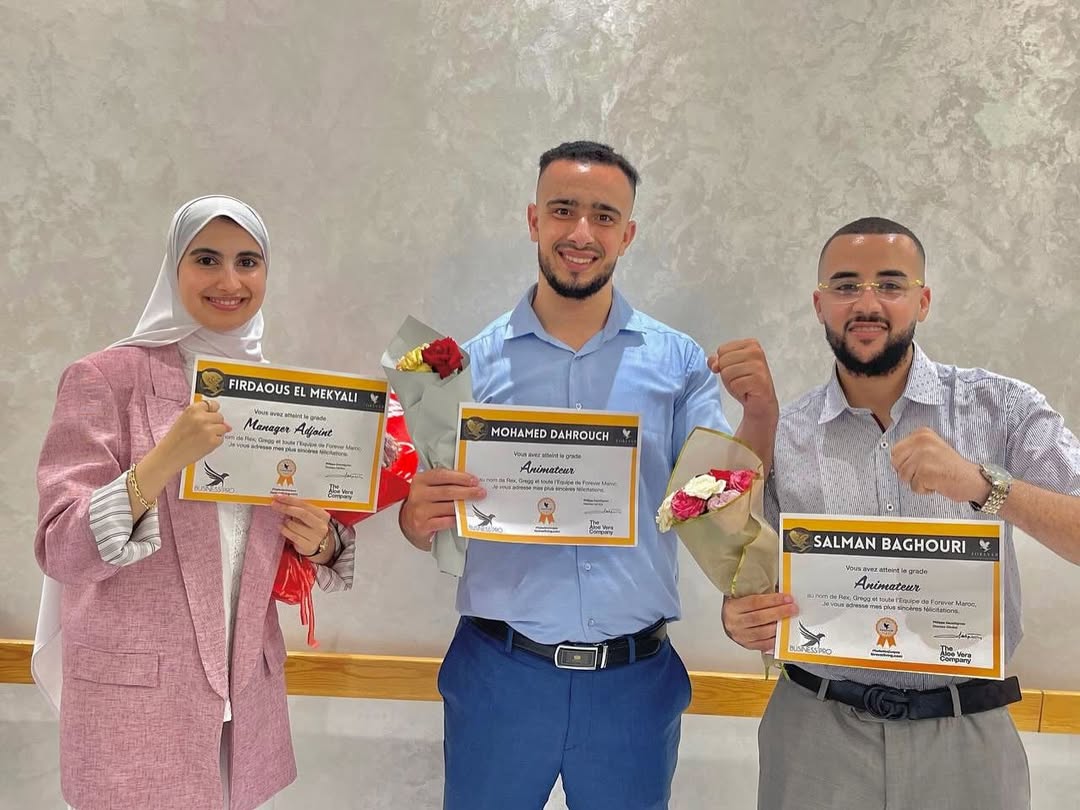 الحمد لله تم تتويج بطلين معايا فالفريق برتبة مشرف😍🎉🔥💪🏻💎
جد فخوووورة بيكم هاد الانجاز مجاشي من الفراغ ولكن نتيجة الالتزام العزيمة الصبر والعمل الجاد 👏🏻👏🏻
انتم قدوة لكل الفريق وتتويج ديالكم بهاد الرتبة حفز الجميع باش يضاعفوا الجهد ويوصلو الاهدافهم رغم كل الصعوبات👏🏻💪🏻💎🔥
هادي غير البداية الرؤية كبييييرة بزااااف حنا معا بعطنا حتى نشوفكم بالسمطة الحمرا 😍😍🔥🔥
#success #motivation #ecommerce #youcandoit #networkmarketing #entrepreneurship #businessowner #businessmindset #enjoylife #workhard