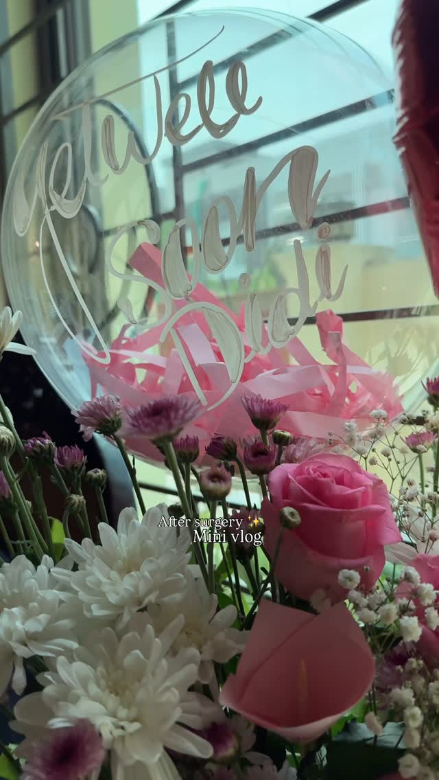Ek ek uss insan ka sukria jisne muje dua di r muje message kia ♥️ her kisi ko mention nai kr skti per jinko kr skti unko kru gi
Ap logo k pyar ki karzdar hu main 🥰
@makeupbyadeenak my kids cousins brother in law & zuba(my house help) thanku for welcome surprise ✨
My 18 years old best friend s&a thank u for coming
@kanwal.135 thank you ane k liye fruits k liye
@double._.dub thanku flowers & soup k liye
@mahamxvanity thank u for cake & flowers
@shameen_akmal thank u for cake & flowers
@bushra_munir__ thank you for flowers
@pr_by_zainab thank u for flowers & chocolate basket
@zamalbeauty thank u for flowers
Thank you zara for red velvet cake
Sorry if i forgot any baqi stories pe bolu gi sukria q k i will never forget it ♥️
#ᴍɪɴɪᴠʟᴏɢ #trendingreels #mini #minivlog #reels