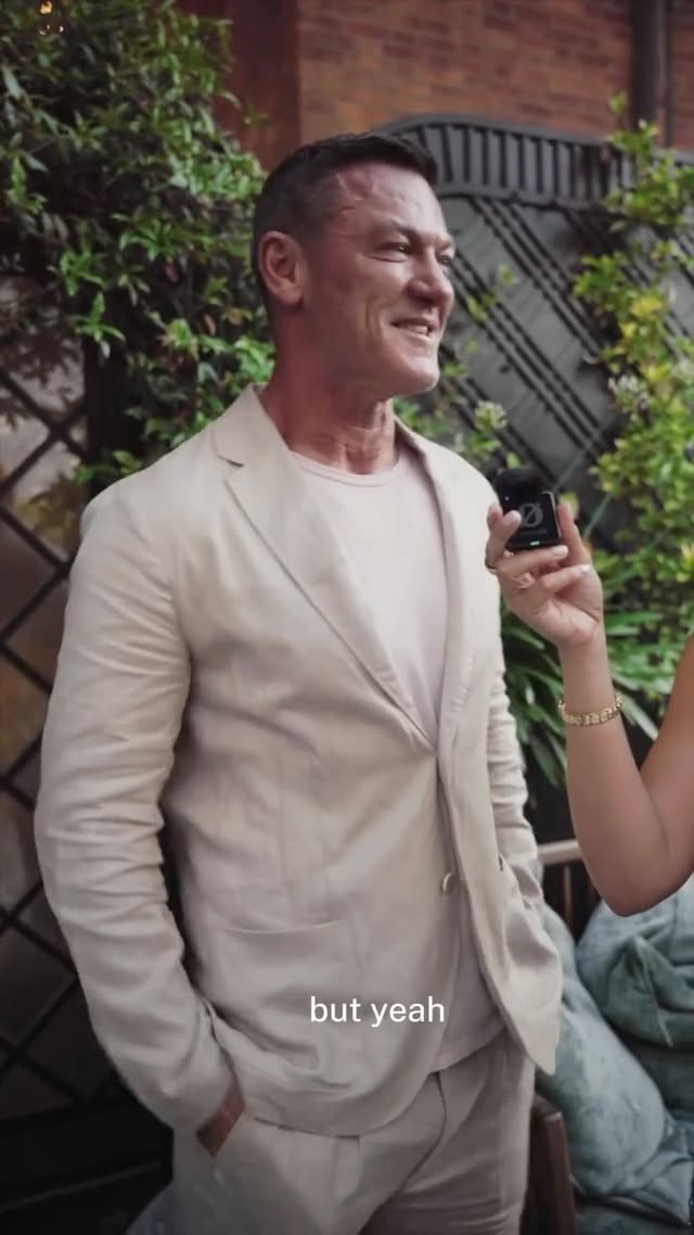 Last week, Pavilion Club hosted an incredible evening with Luke Evans.
He shared stories from his career on the stage & screen and gave an inside look at the journey behind BDXY.
Hear how it went in part 1 of an exclusive post-event interview with Luke… and watch for a sneak peek at one of our unreleased pieces - coming very soon 👀
#bdxy #sustainablefashion #exclusivelook