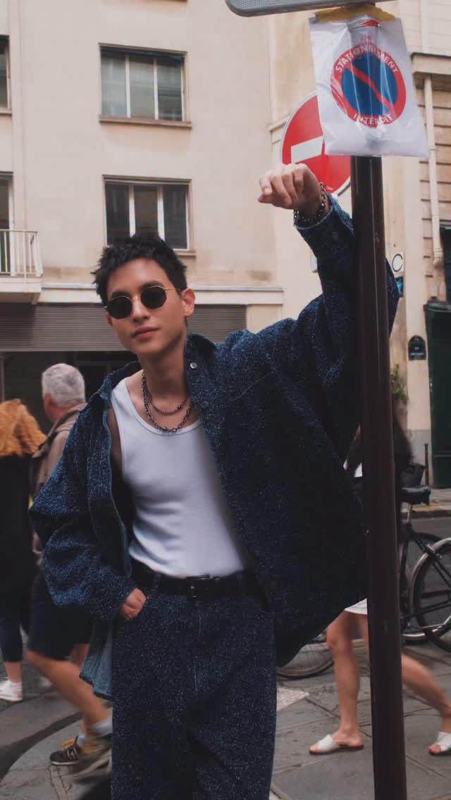 No plan needed. Paris is enough.
🚶❤️
@official_mikimoto