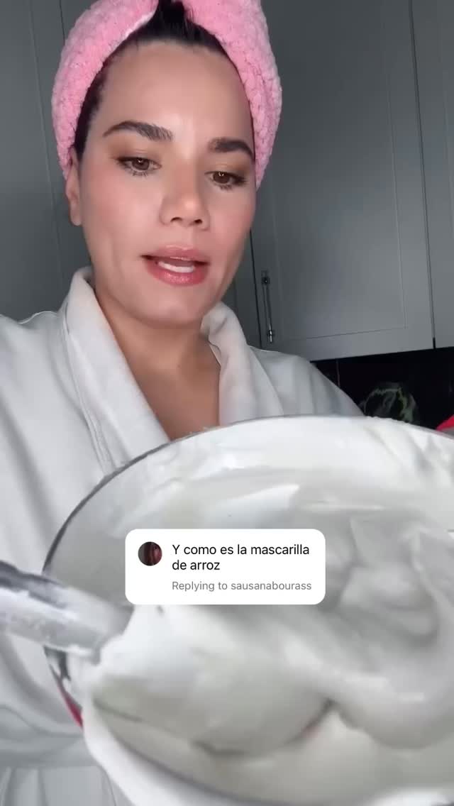 La mascarilla de arroz sis beneficios y receta están anclados en todas las plataformas 🤍
#mascarilladearroz #ricemask #naturalbeauty #cronogramacapilar #cosmeticanatural #skincarecommunity #cuidadodelapiel