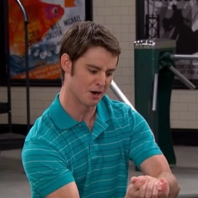 What was your favorite Zeke moment from Wizards of Waverly Place? Mine was when I tried out for the talent show with my Mexico song and dance. 😅